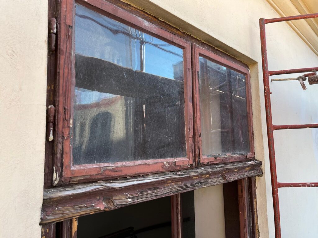 Kastenfenstersanierung vorher_ (1) Sanierung Alt-Wien-Fenster