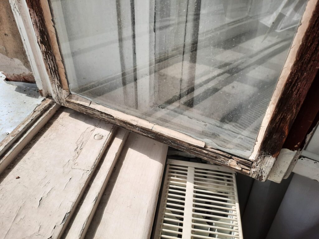 Kastenfenstersanierung vorher_ (3) Sanierung Alt-Wien-Kastenfenster